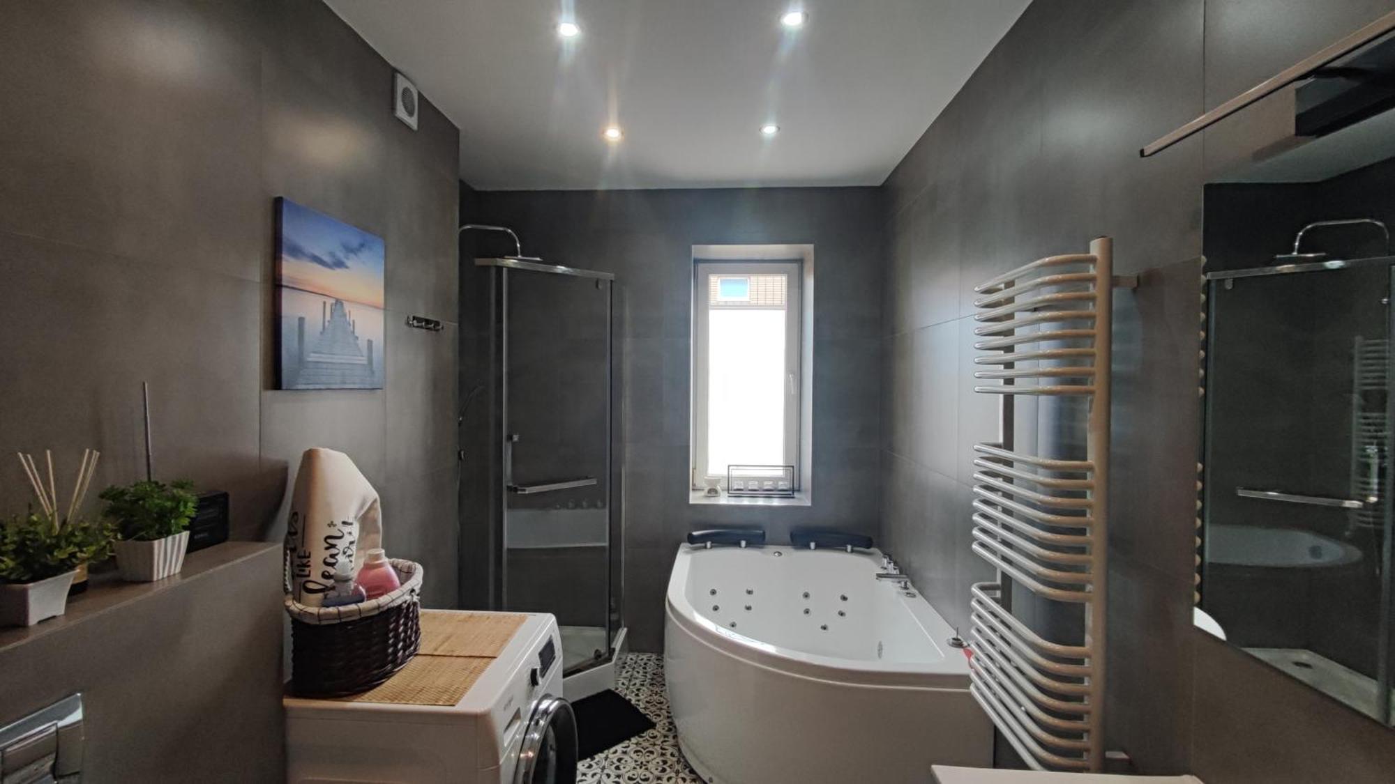 Z Jacuzzi * Hel